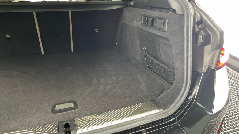 BMW i5 250kW eDrive40 M Sport Pro 84kWh 5dr Auto [Comf+] Electric Estate